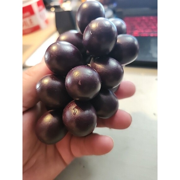 Vintage Purple Lucite Grape Cluster 60s70s MCM Retro Decor - Picture 6 of 9